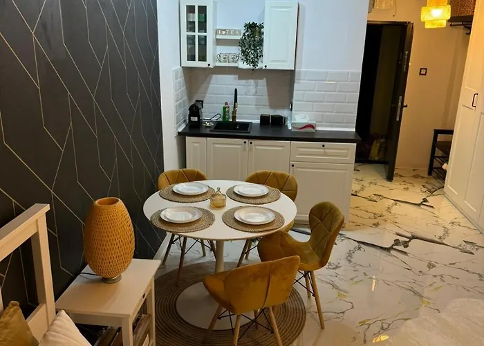 Aparthotel Confortabil,la Cativa Pasi De Centrul Craiovei! *