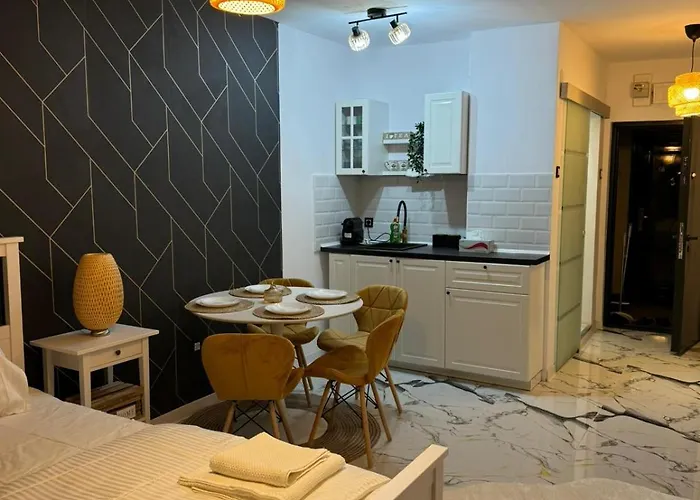 Confortabil,la Cativa Pasi De Centrul Craiovei!